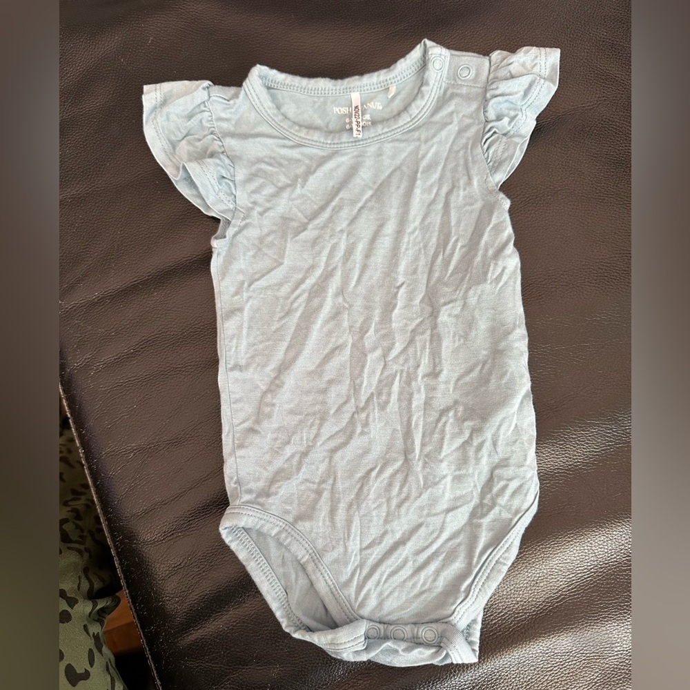 Post peanut bodysuit 6-12 months